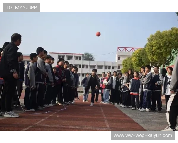 学校运动会创新项目吸引家长参与观看，运动会创新方案